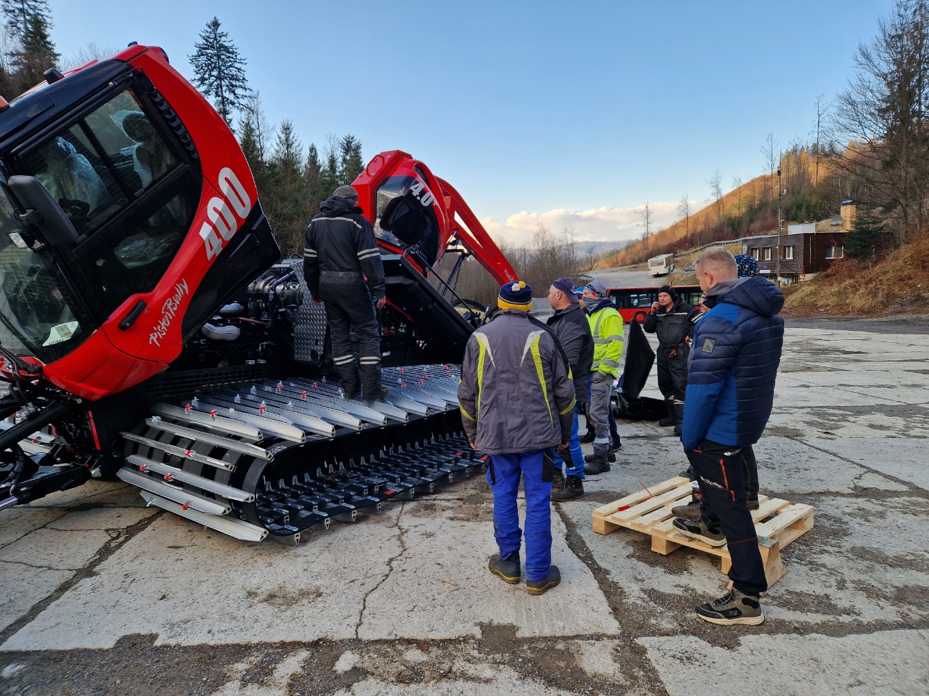 SNOWPARADISE Oščadnica - PistenBully 400 W